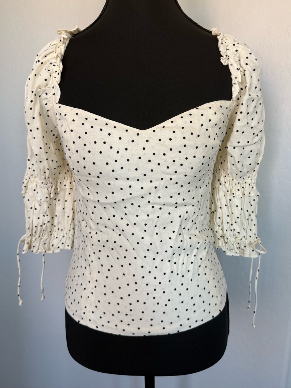 Reformation Romee Polka Dot Puff Sleeve Top NWT Size 8 Y4 - Picture 2 of 5